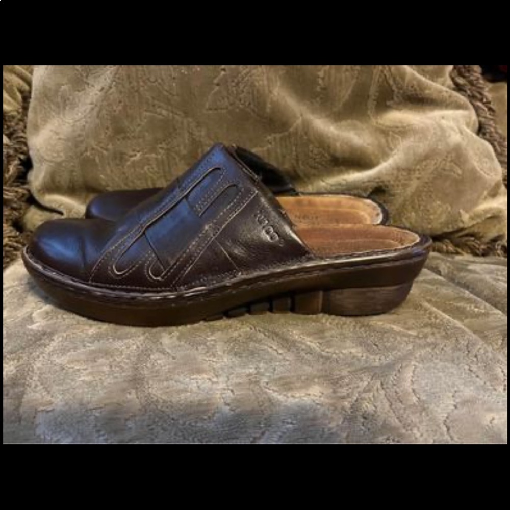 NAOT Womens Sz 9 EU39 Clogs Slip on shoes Brown Leather. Fashion heel.